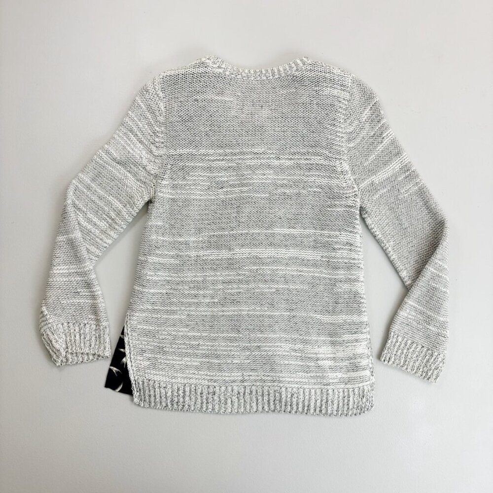 ANTHROPOLOGIE Field & Flower Bird Cardigan Medium Cozy Knit Whimsical Gray Flaw - Picture 8 of 10